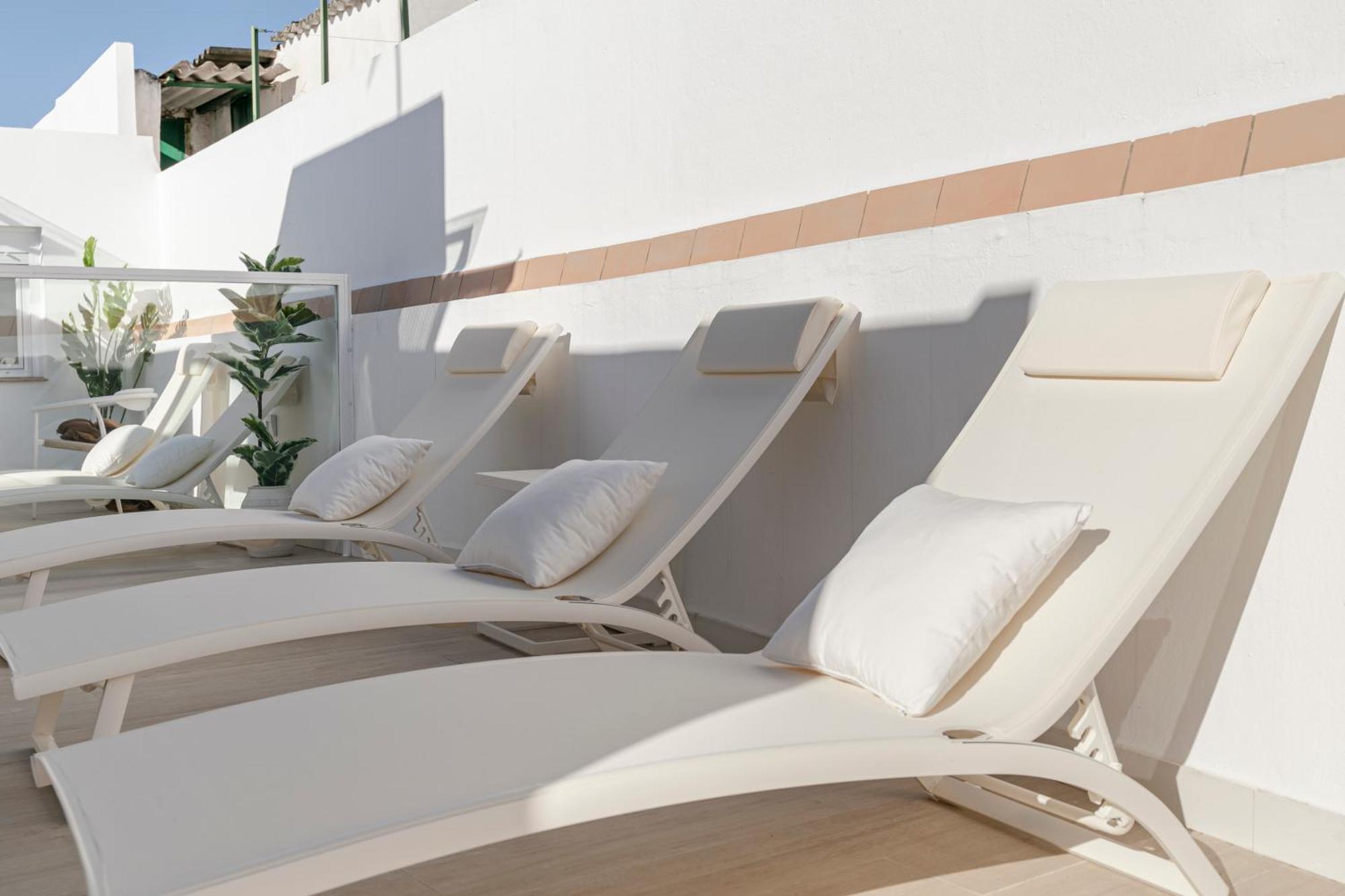 Isg Apartments Faustino 45 Seville Exterior photo