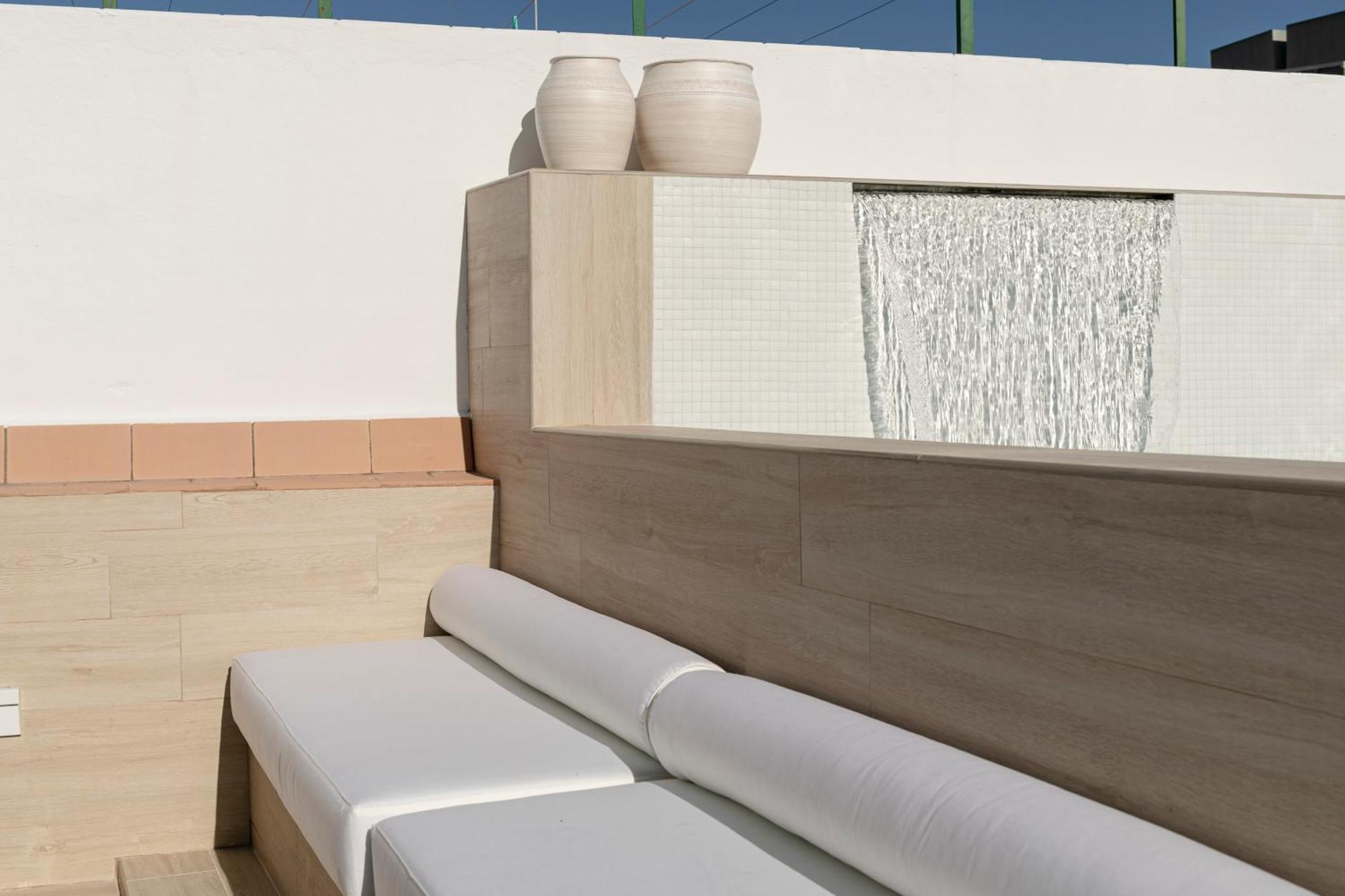 Isg Apartments Faustino 45 Seville Exterior photo